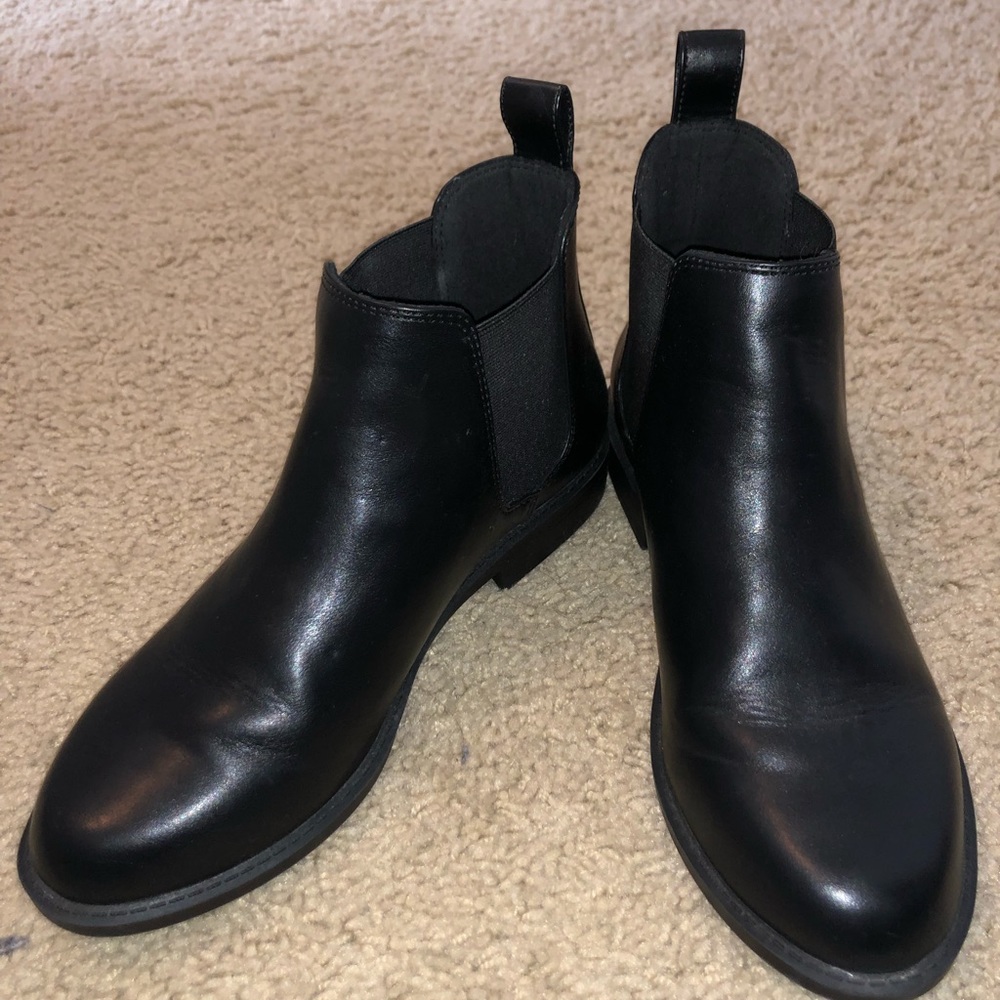 Women’s Chelsea Boots